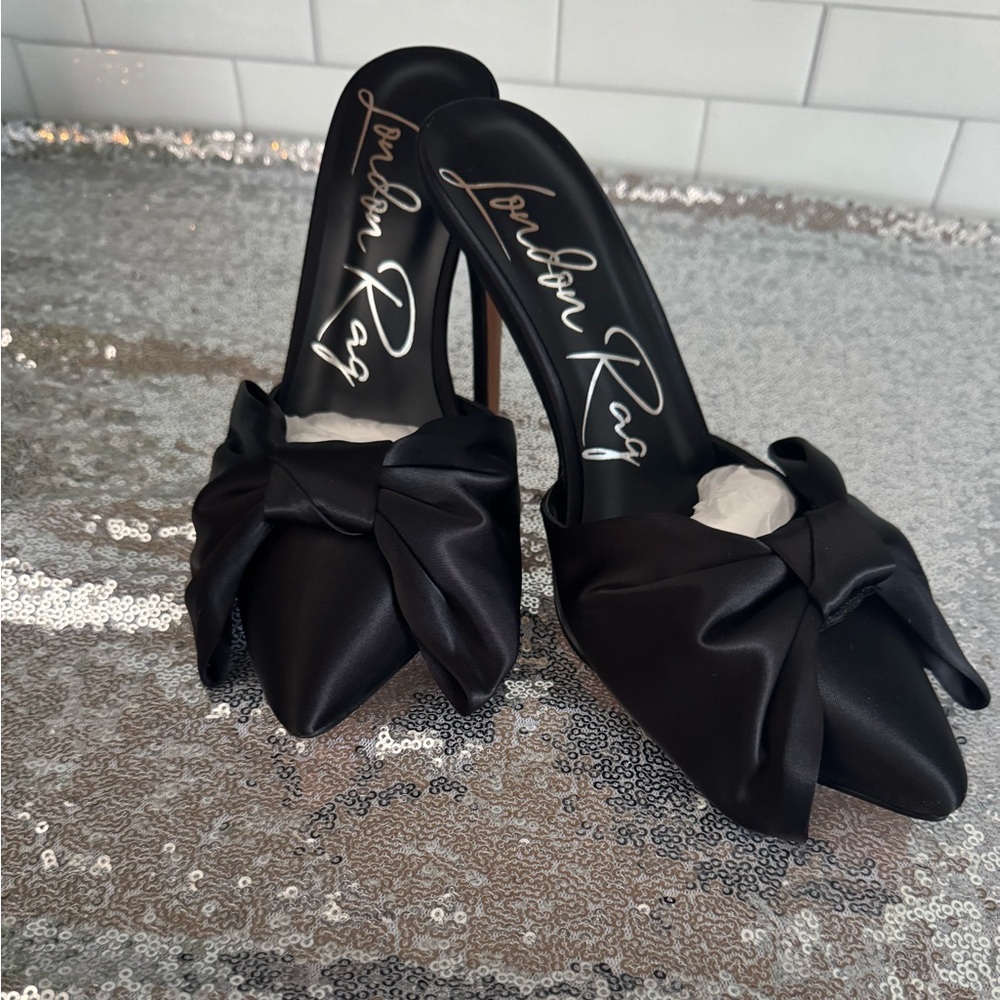 London Fog Black Heels with Large Bow